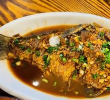 Smelly Sea Bass in Iron Pot