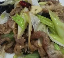 Scallion Stir-Fried Lamb