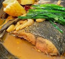 Fish Head with Fried Dough Sticks