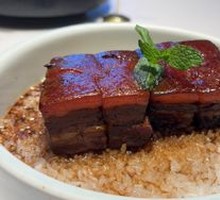 Braised Pork Belly in Red Sauce