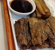 Crispy pancakes with hairtail fish