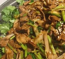 Grilled Lamb Stir-Fry on Iron Plate