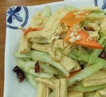 Celery with Tofu Skin