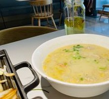 Sour Cabbage Stewed Pork Shanks