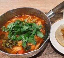 Tomato Snowflake Beef Brisket Rice Noodles
