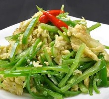 Spicy Pepper and Egg Noodles