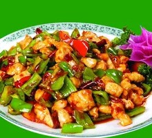 Spicy Chicken Cubes with Noodles