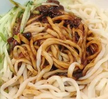 Zhajiangmian