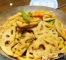 Spicy Pot-Braised Lotus Root Slices