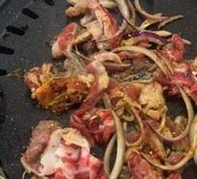 Charcoal-Infused Spiced Meat Mix