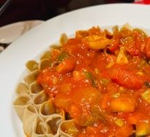 Five-Tomato Sauce over Buckwheat Noodles