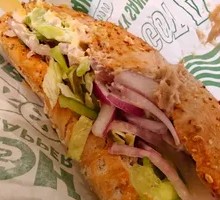 Egg-flavored Salami Sandwich