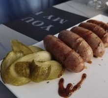 Cheesy Baked Thuringian Sausage