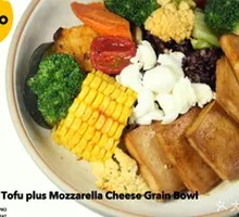 Authentic Tofu Bowl with Buffalo Cheese & Grains