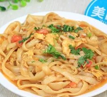 Tomato and Egg Fried Noodles