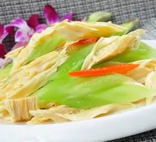 Celery with Tofu Skin