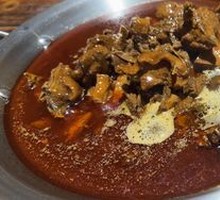 Stir-Fried Chicken in Iron Pot