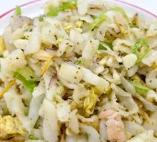 Egg Fried with Unbroken Noodles