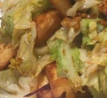Nang Stir-Fried Cabbage