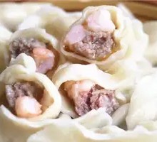 Sauced Pork and Napa Cabbage Dumplings
