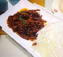 Beijing-style Shredded Pork in Soy Sauce