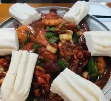 Stir-Fried Chicken with Shrimp and Chili