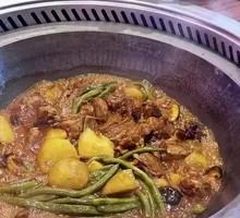 Stir-fried Chicken in Iron Pot
