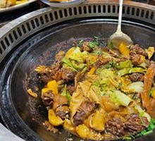 Stewed Goose in Iron Pot