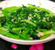 Garlic Stir-Fried Bok Choy
