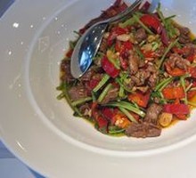 Stir-Fried Beef with Yellow Onion
