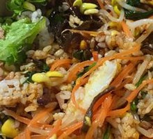 Stir-fried Beef Cubes with Egg over Rice