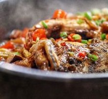 Huángshān Stinky Mandarin Fish (Spicy, Fermented Black Beans, Braised)