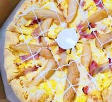American-style Bacon & Potato Pizza