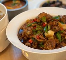 Zhangqiu Stir-Fried Chicken