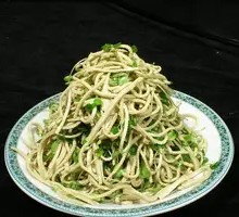 Tender香椿苗 with Tofu Strips