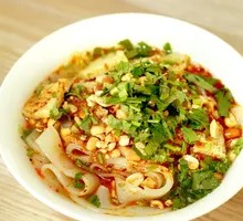 Cold-mixed pork skin jelly