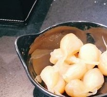 Sweet Pickled Garlic