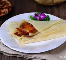 Spring Pancake Wrapped with Pork Shank