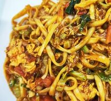 Tomato and Egg Fried Noodles