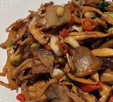 Preserved pork with smoked bamboo shoots