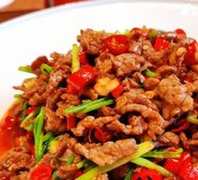 Stir-fried Yellow Beef with Camellia Oil