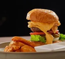 Classic Wagyu Cheese Fountain Burger