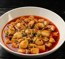 麻辣豆腐烧墨鱼仔