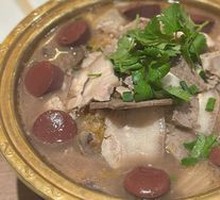 Northeastern Pig-Killing Dish