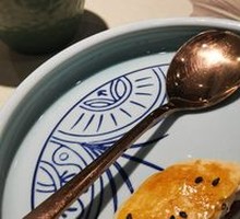 Yunnan Fresh-Baked Rose Flower Cake