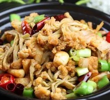 Spicy Cauliflower in Hot Pot