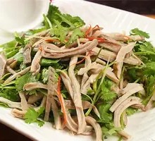 Stir-fried Tripe with Mustard Greens
