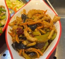 Fish-Flavored Shredded Pork
