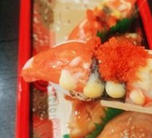 Grilled Emperor Crab Sushi (8 pieces)