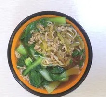 Egg and Pork Stir-Fried Rice Noodles